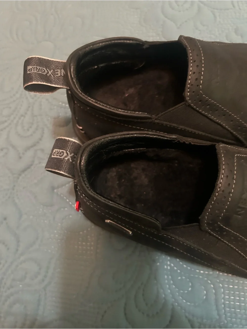 Nexgrip Woman's Black Slip-On Ice clamp/Shoes